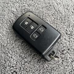 トヨタ スマートキー 両側スライドドア対応 トヨタ 両側パワースライドドア 基盤色ブラック スマートキー - メルカリ