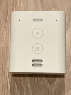 中古 Amazon echo flex C77A68のサムネイル