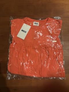 【新品】BREEZE 赤に近いオレンジ ペプラムロングTシャツ サイズ100のサムネイル