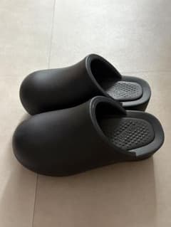 Praying Clogs Black サイズ8 スリッポン　サンダル　ミュール Praying Clogs Black サイズ8 スリッポン サンダル ミュール - メルカリ