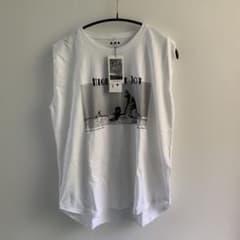 2026SS スリードッツthree dotsグラフィックTシャツXS - メルカリ