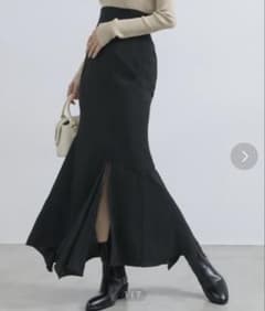NEUNA スリット入りロングスカート　ブラックのサムネイル