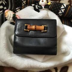 ☆GUCCI 二つ折り財布☆のサムネイル