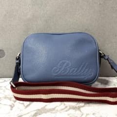BALLY カメラバッグ ショルダーバッグ ロゴ型押し トレインスポッティング BALLY カメラバッグ ショルダーバッグ ロゴ型押し トレイン