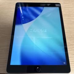 iPad ９世代　カバー付き　即決の場合30000円で即決いたします。のサムネイル