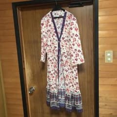 Mサイズ 花柄 ワンピースのサムネイル