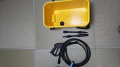 アイリスオーヤマ タンク式 充電式 高圧洗浄機のサムネイル