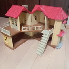 シルバニアファミリー赤い屋根の家のサムネイル