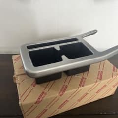 ほぼ未使用品）70系VOXY 純正オプション システムコンソールボックス 