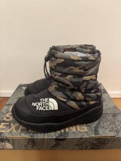 THE NORTH FACE カモフラージュ ブーツのサムネイル