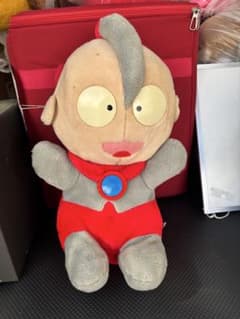 大きめ　ウルトラマン レトロぬいぐるみ 円谷プロ 当時物 最終！大きめ ウルトラマン レトロぬいぐるみ 円谷プロ 当時物 - メルカリ