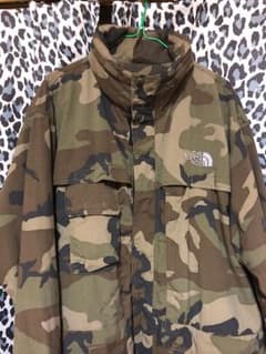 THE NORTH FACE フロンティアーズパーカー 迷彩のサムネイル