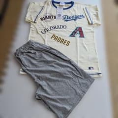【新品】MLB パジャマ 上下セット 150cmのサムネイル