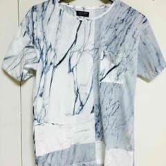 ZARA Tシャツのサムネイル