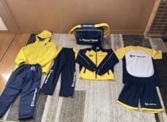 リベルタ　サッカーユニフォーム一式のサムネイル