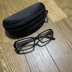 伊達メガネのサムネイル