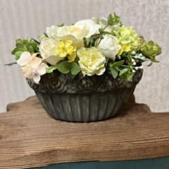 アンティーク調花器⭐︎フラワーアレンジメント⭐︎バラのサムネイル