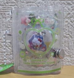 ミニシール帳 完成品のサムネイル