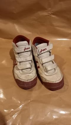 アシックス安全靴のサムネイル