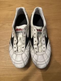 Mizuno Morelia サッカーシューズ ホワイト/ブラック/レッドのサムネイル