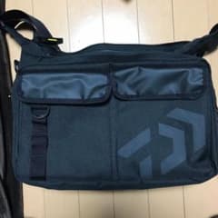 ダイワ　ショルダーバッグのサムネイル