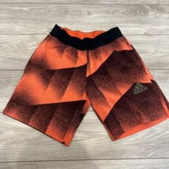 TYRY様専用　adidas ハーフパンツ　150センチのサムネイル