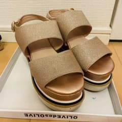 NICE CLAUP厚底ラメサンダルのサムネイル