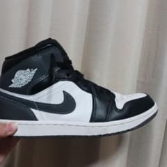 NIKE AIR JORDAN 1 MID スニーカーのサムネイル