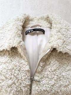 ZARA アイボリー ボアジャケットのサムネイル