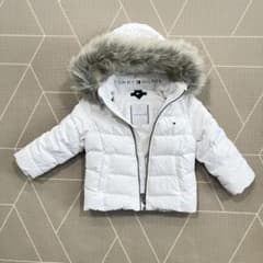 TOMMY HILFIGER ホワイトダウンコート 92cmのサムネイル