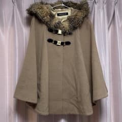 LENTILLE ファーフード付き ポンチョ ケープ コート キャメル 色 - 5