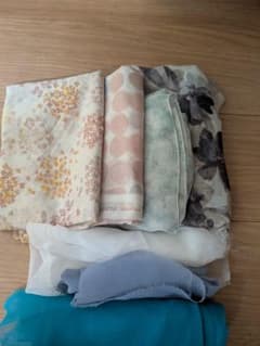 シフォン生地 4種セット＋おまけ 花柄・無地他のサムネイル
