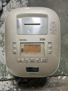 TOSHIBA RC-10VXE1 炊飯器 1.0L IHのサムネイル