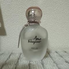 サルヴァトーレ フェラガモ アモフェラガモパーレイ オーデパルファム