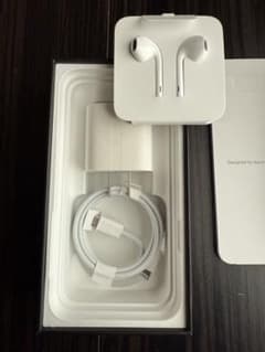 Apple iPhone 11 Pro シルバー + EarPods他のサムネイル