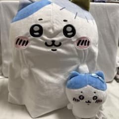 ちいかわ ハチワレ ぬいぐるみ マスコット 2点セットのサムネイル
