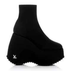 YELLOブーツ TOKYO BLACK PLATFORM SHORTBOOTSのサムネイル