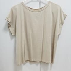 ZARA  Tシャツ  ベージュ Mサイズのサムネイル