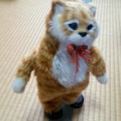 歌って動く猫のおもちゃのサムネイル