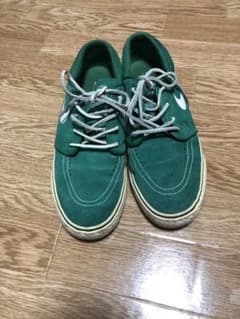 ナイキ　スニーカーのサムネイル