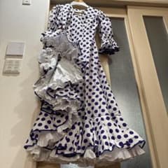 フラメンコドレス 白地に紫の水玉 - メルカリ