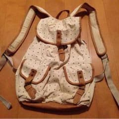 カジュアルリュックのサムネイル