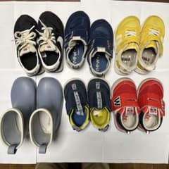 【匿名】IFM・NIKE・ニューバランスなどシューズ 14cm 〜16㎝まとめ売のサムネイル