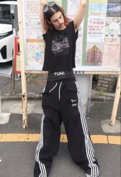 YORI スウェットパンツのサムネイル