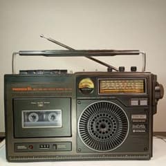 n*a様 日立 BCLラジカセ TRK-5130 整備済み動作品 SWは3.8〜 n*a様 日立 BCLラジカセ TRK-5130 整備済み動作品 SWは3.8