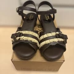 axes femme サンダル ブラウンのサムネイル