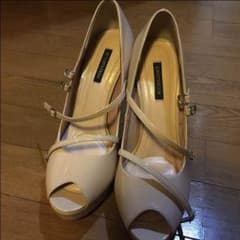 ヒールのサムネイル