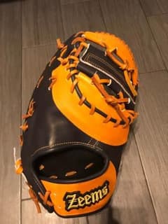 ファーストミットのサムネイル
