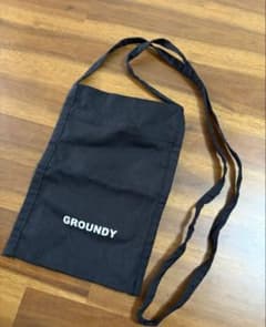 GROUNDY ブラック サコッシュのサムネイル