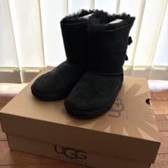UGG キッズ　ベイリーボウのサムネイル